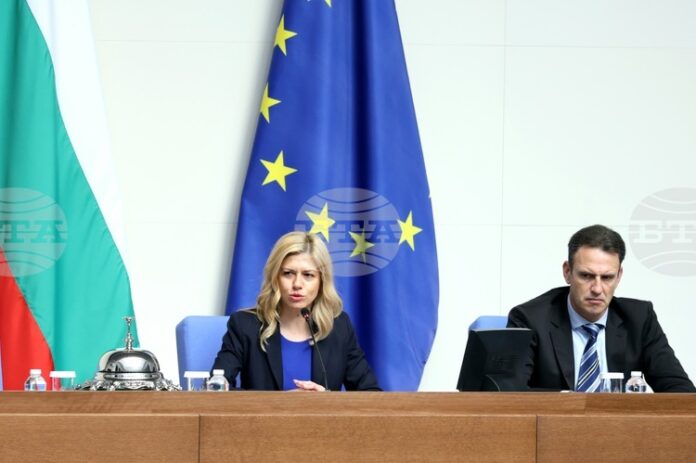 Парламентът обсъжда ратификация на изменение на Споразумението за финансов принос между България и ЕС по Програма InvestEU