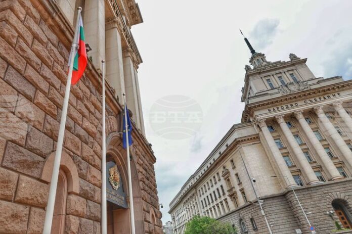 Правителството предлага на Народното събрание да одобри проект за придобиване Правителството предлага на Народното събрание да одобри проект за придобиване на нови 3D радари