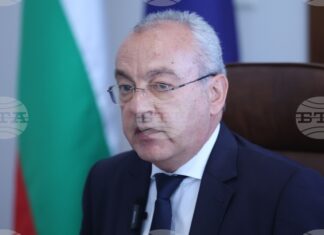 Проектобюджетът за 2026 г. е бюджет на реалността, опитваме се да върнем нормалността в държавните финанси, каза вицепремиерът Гълъб Донев