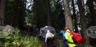 Условията за туризъм в планините са добри, все още има сняг на над две хиляди метра надморска височина