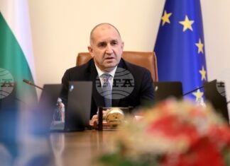В Деня на Ботев и на загиналите за свободата и независимостта на България нека си спомним за смелостта на предците ни, заяви премиерът Румен Радев