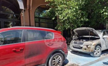 Нов удар срещу България в Скопие: Запалиха два автомобила на българското посолство