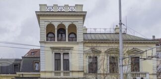 Вицепремиерът Иво Христов предлага сградата на бившия Нотариат в София да стане дом за млади таланти