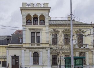 Вицепремиерът Иво Христов предлага сградата на бившия Нотариат в София да стане дом за млади таланти