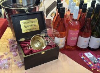 Винарна "Свищов" спечели наградата "Златен киликс" на фестивала Rose Wine Expo в Казанлък с розето Rose Legio Prima Cuvee