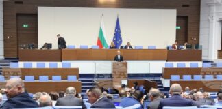 „Възраждане“ поиска оставката на кмета на Варна Благомир Коцев в декларация от парламентарната трибуна