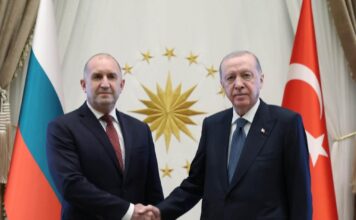 Премиерът на България Румен Радев и президентът на Турция Реджеп Тайип Ердоган
