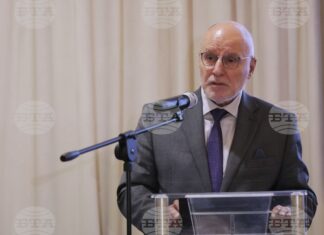 На снимката: управителят на Българската народна банка Димитър Радев.
