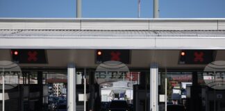 Интензивен е трафикът за леки автомобили на входа на ГКПП „Калотина“, на входа и изхода на ГКПП „Капитан Андреево“