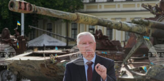 Американският сенатор Линдзи Греъм почина внезапно