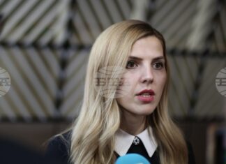 България може да има важна роля в гарантирането на енергийните доставки за Украйна през предстоящата зима, заяви Велислава Петрова пред "Евронюз"