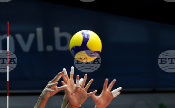 България победи Белгия и запази първото си място на Европейското първенство по волейбол за юноши до 18 години