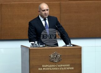 Румен Радев