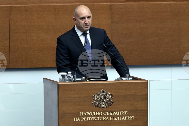 Румен Радев
