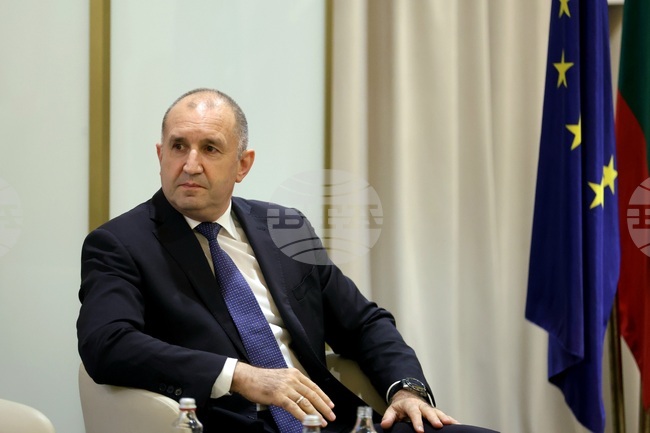 Румен Радев