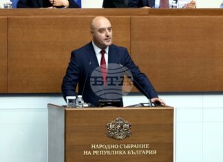 Атанас Славов от "Демократична България"