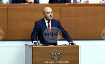 Атанас Славов от "Демократична България"