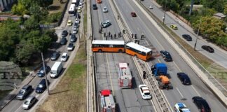 Четиримата пострадали при катастрофата с автобус на градския транспорт в София са освободени за домашно лечение