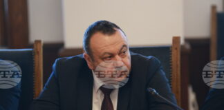 Демерджиев е в паника, кара НАП да го “пере", коментира Хамид Хамид от ДПС относно ревизията на вътрешния министър