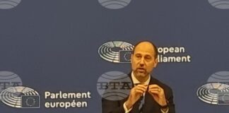 Докладчикът на ЕП за създаването на цифровото евро Фернандо Наварете Рохас пред БТА: Цифровото евро не е по-различно от досегашните плащания