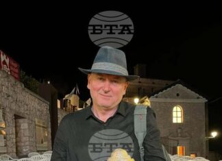 Георги Господинов спечели италианската литературна награда Parco Majella за романа си „Градинарят и смъртта“ Георги Господинов спечели италианската литературна награда Parco Majella за романа си „Градинарят и смъртта“
