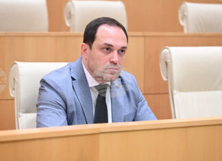 ГПБ: Конституционният съд на Грузия ще гарантира, че опозиционната партия Единно национално движение няма място в политиката, заяви грузински политик
