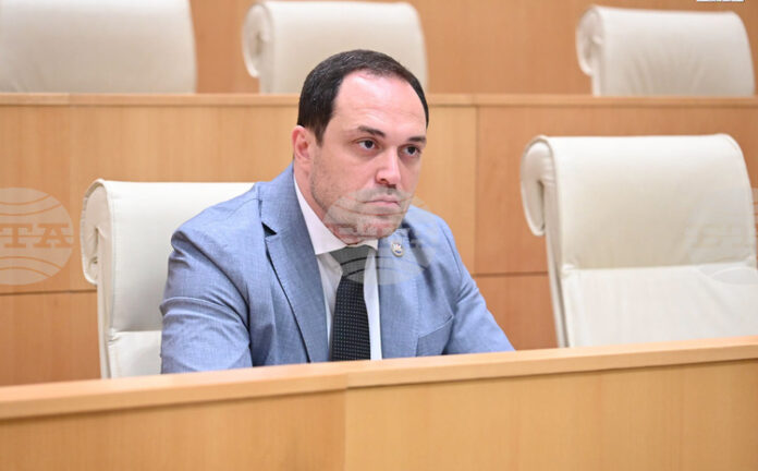 ГПБ: Конституционният съд на Грузия ще гарантира, че опозиционната партия Единно национално движение няма място в политиката, заяви грузински политик