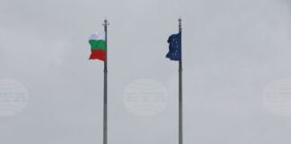 Интензивен е трафикът на граничните пунктове „Капитан Андреево“ и „Калотина", съобщават от ГД „Гранична полиция“