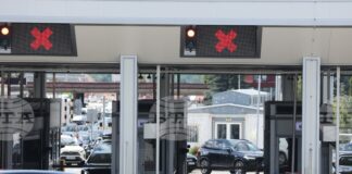 Интензивен е трафикът за леки автомобили на входа на ГКПП ''Калотина'' и на изхода на ГКПП „Капитан Андреево“