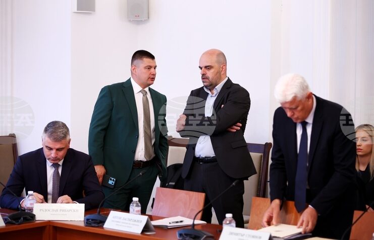 Комисията по отбрана подкрепи изменение на проекта за инвестиционен разход, свързан с бойните машини "Страйкър" заради повишени цени