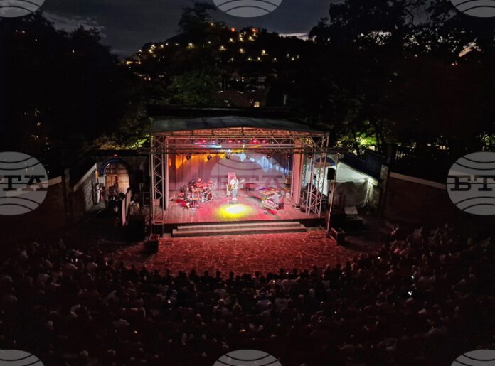 Концерт на пианиста Тигран Хамасян постави началото на лятното издание на Plovdiv Jazz Fest, билетите за музикалния форум са разпродадени