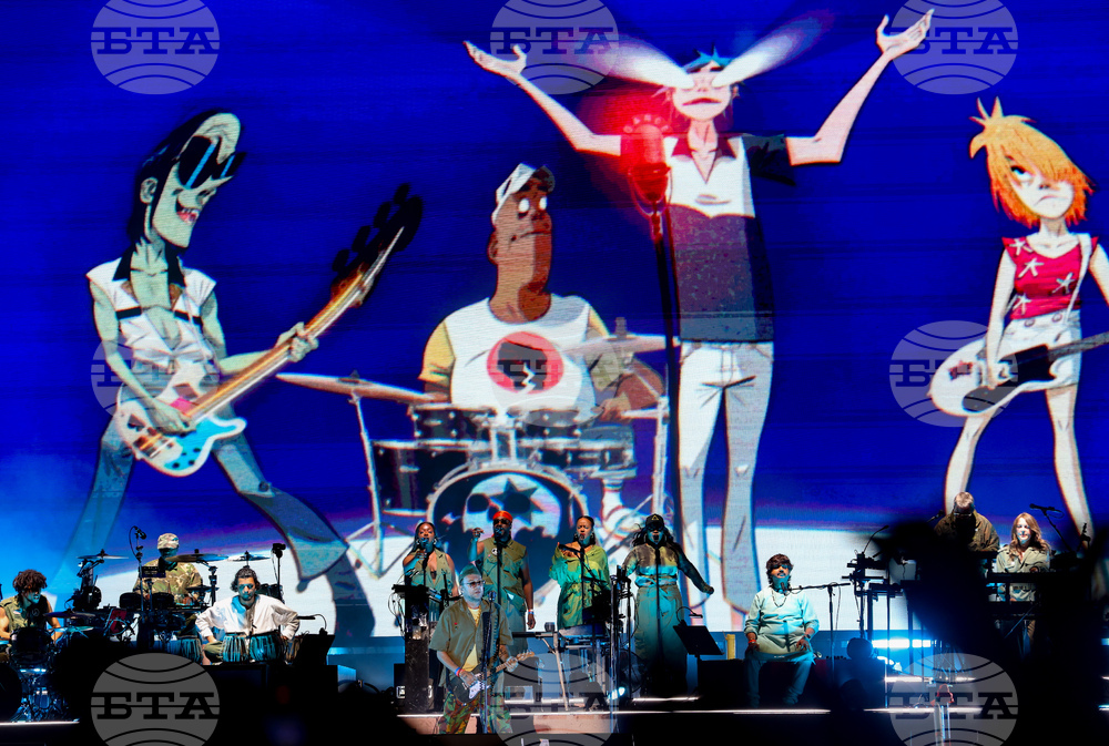 рупата Gorillaz изнася концерт на главната сцена на фестивала Phillgood в Пловдив