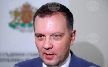 Правосъдният министър: „Хемусгейт“ може да е сред причините Русинова да бъде пазена на поста Министърът на правосъдието Николай Найденов