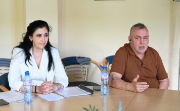 Министърът Наталия Ефремова и председателят на Съюза на артистите обсъдиха възможностите по програма “Мелпомена”, както и две мерки за заетост