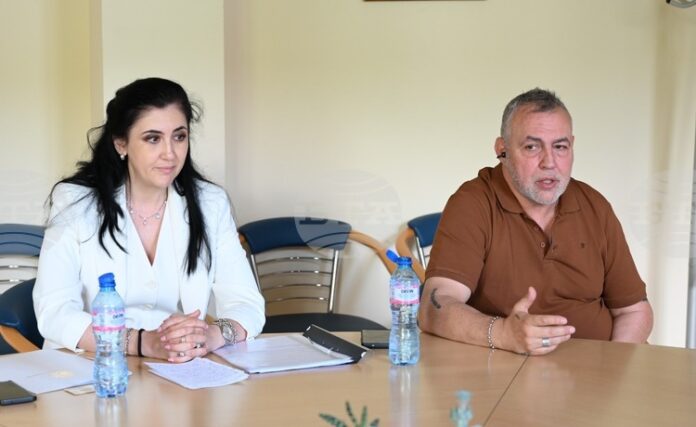 Министърът Наталия Ефремова и председателят на Съюза на артистите обсъдиха възможностите по програма “Мелпомена”, както и две мерки за заетост