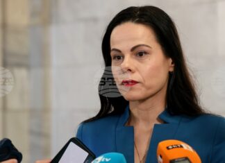 Министерството на здравеопазването подкрепя обществените поръчки за лекарства и в частните болници, каза министър Катя Ивкова Министерството на здравеопазването подкрепя обществените поръчки за лекарства и в частните болници, каза министър Катя Ивкова