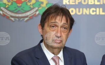 На снимките от ТОЛ камерите не се вижда шофьор, каза регионалният министър Иван Шишков за катастрофата с камион на АМ „Тракия“