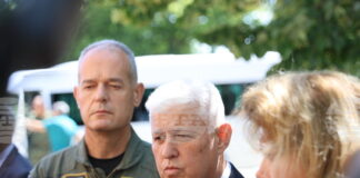 Наредбата за служебното време и компенсациите на военнослужещите ще бъде преработена, за да няма ощетени, каза военният министър