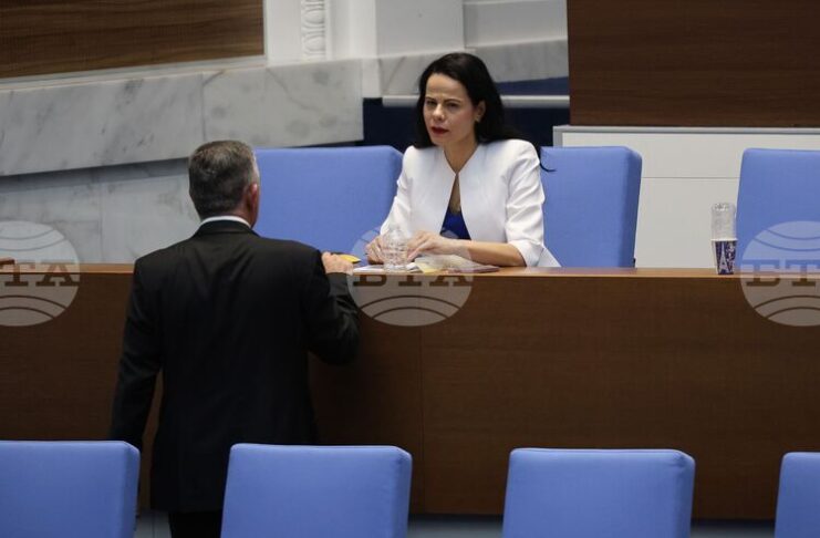 Народното събрание прие окончателно бюджета на НЗОК за тази година, монасите - български граждани в Атон ще са с непрекъснати здравноосгурителни права