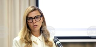 ОБНОВЕНА Правителството ще работи с ясното съзнание, че ЕС и НАТО са най-благоприятната среда за защита на интересите на България, каза министър Велислава Петрова