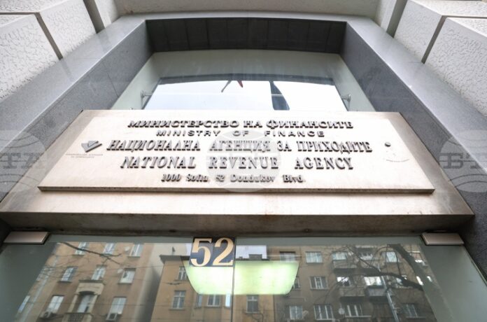 От 1 август здравната вноска за безработни става 24,81 евро