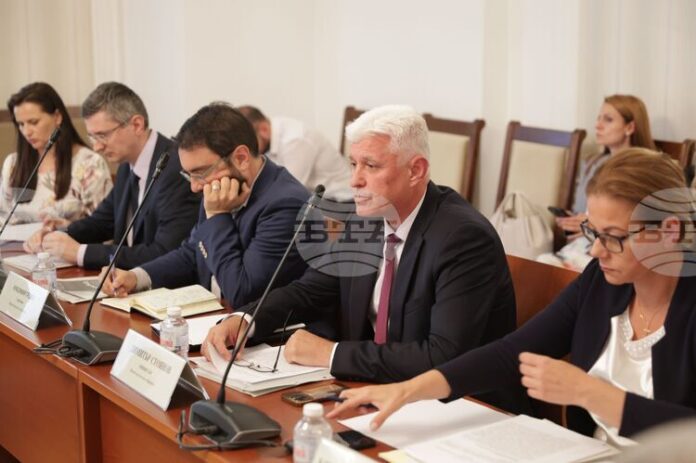 Парламентарната комисия по отбрана подкрепи Доклада за състоянието на отбраната и Въоръжените сили за 2025 г.