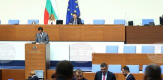 Парламентът прие и на второ четене промяната в закона за особения управител на „Лукойл“