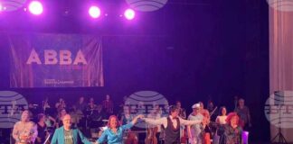 Плевенската филхармония представя лятното турне ABBA Symphonie 2026
