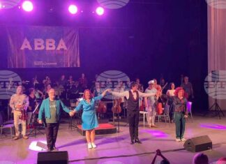Плевенската филхармония представя лятното турне ABBA Symphonie 2026
