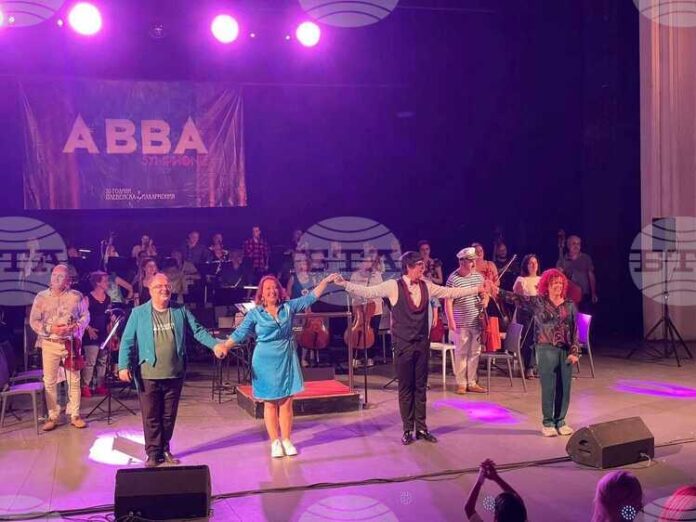 Плевенската филхармония представя лятното турне ABBA Symphonie 2026
