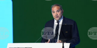 Президентът на КОНКАКАФ и вицепрезидент на ФИФА Виктор Монталиани планира да бъде конкуренция на Джани Инфантино на изборите през месец март