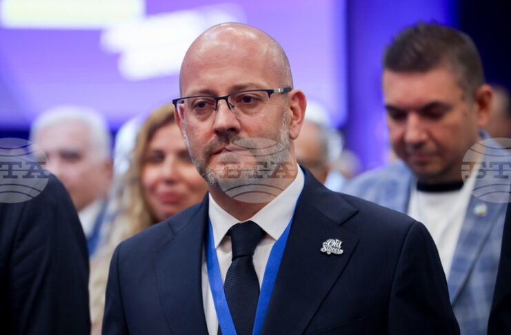 Радан Кънев е новият лидер на партията "Демократи за силна България"