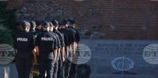 С полагане на венци пред Паметника на Незнайния воин в София и водосвет на знамената МВР отбеляза 147 години от създаването си