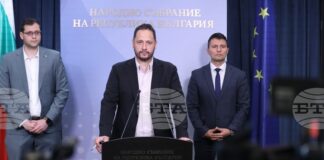 Управляващите внасят промени в Изборния кодекс за възстановяване на машинния вот, отпадане на район „Чужбина“ и на ограничението от 20 секции